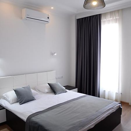 Guest House Gantiadi Batumi Exterior foto