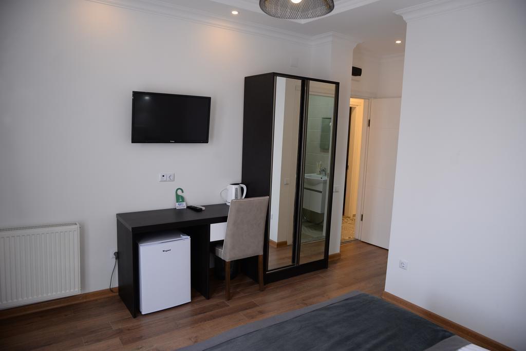 Guest House Gantiadi Batumi Exterior foto